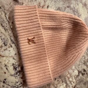 Louis Vuitton Beige Cashmere Ribbed Knit Beanie